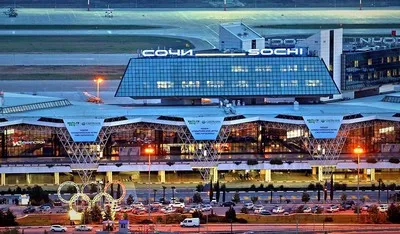 Aeroporto Adler Sochi in serata