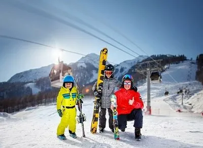Vacanza in famiglia nella stazione sciistica di Sochi