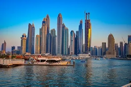Stagione del velluto negli Emirati Arabi Uniti