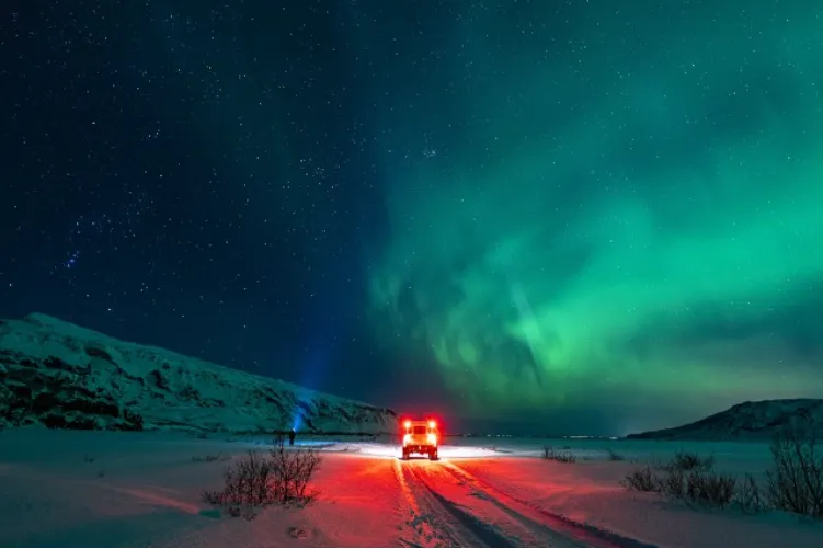 Viaggio di trasferimento privato dell'aurora boreale
